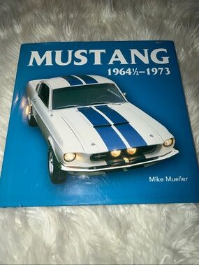 Mustang 1964½–1973 Hardcover Book - White with Blue Stripes